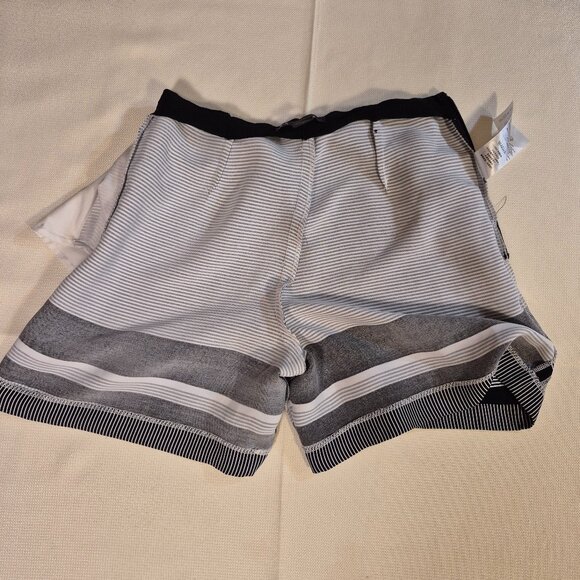 ARMANI EXCHANGE high waisted black and white shorts - Picture 7 of 13